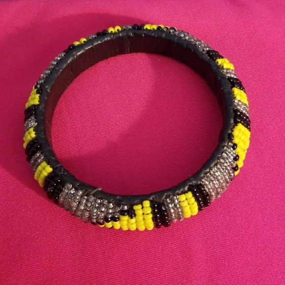 Fair Trade Bracelet from Uganda - Picture 1 of 2